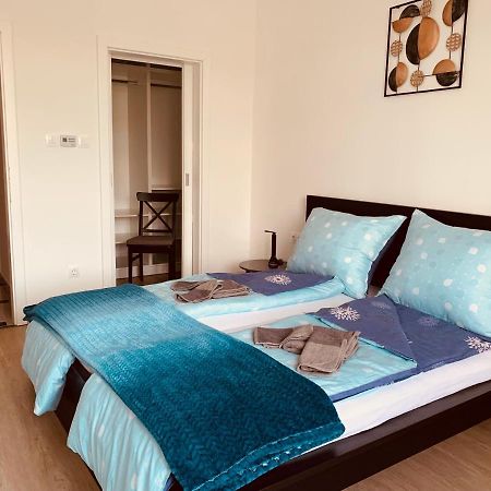 West Residence Budapest Luaran gambar