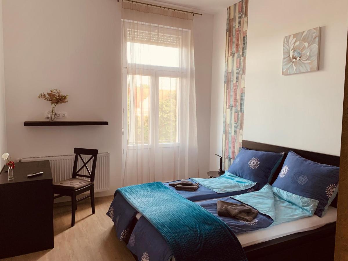 West Residence Budapest Luaran gambar