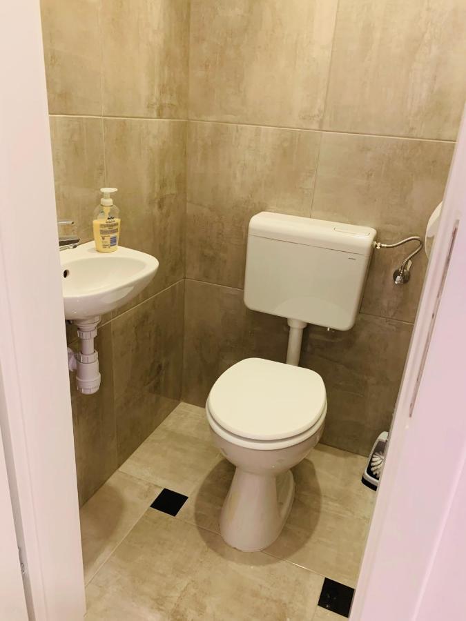 West Residence Budapest Luaran gambar