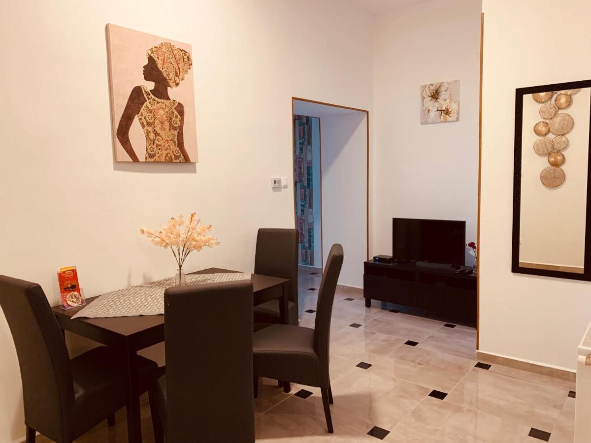 West Residence Budapest Luaran gambar