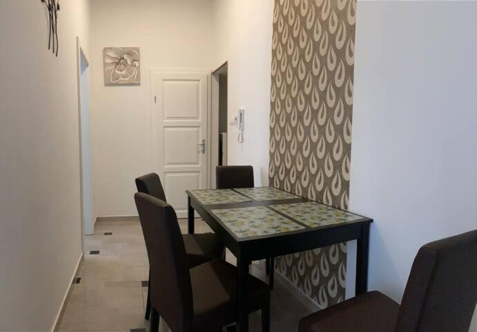 West Residence Budapest Luaran gambar