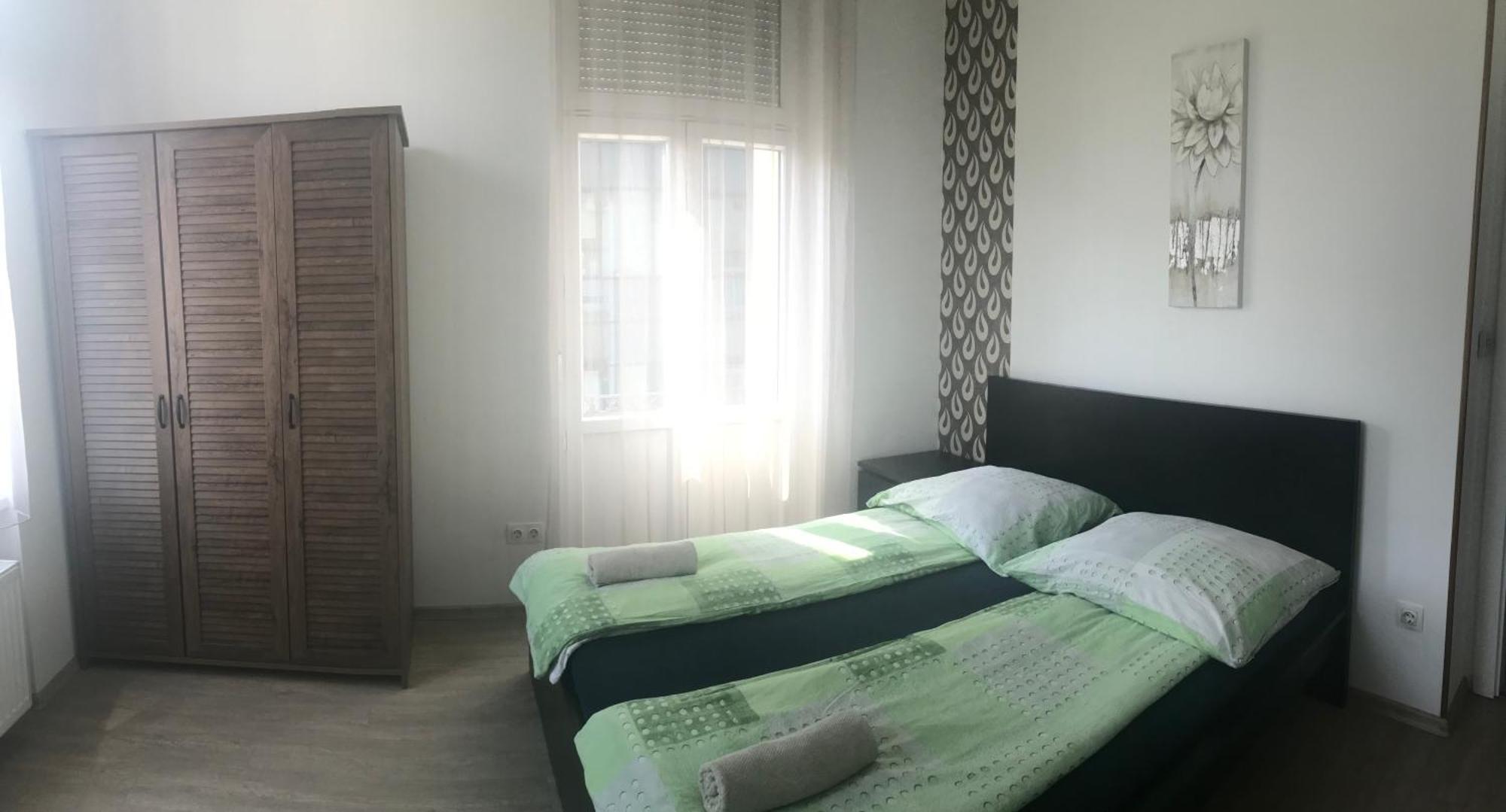 West Residence Budapest Luaran gambar